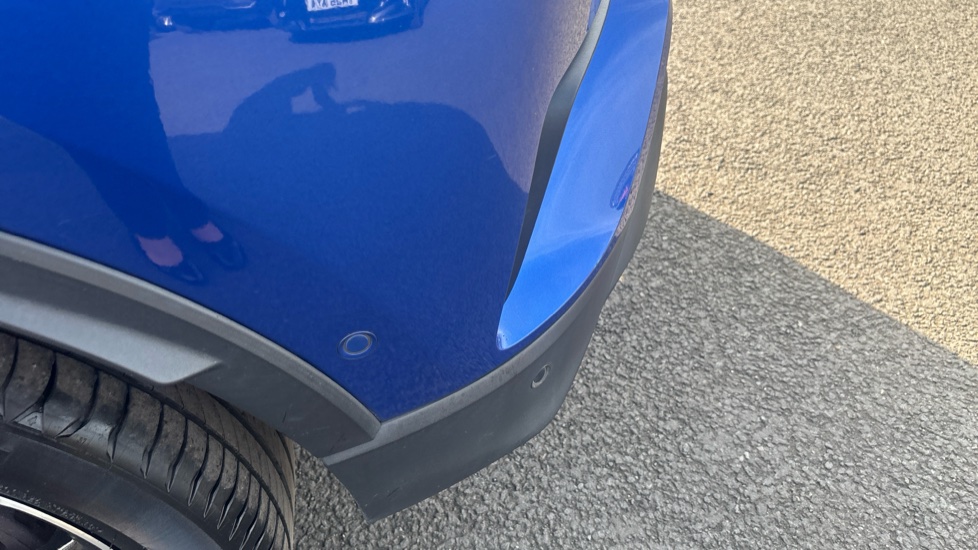 Toyota C-HR 1.8 Hybrid Dynamic 5dr CVT Hybrid Hatchback - Image 34