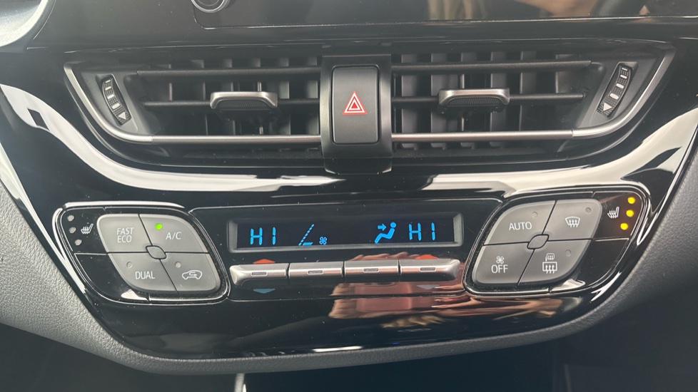 Toyota C-HR 2.0 Hybrid Design 5dr CVT Hybrid Hatchback - Image 43