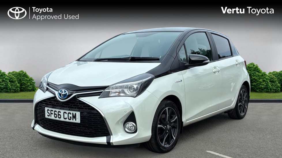 Toyota Yaris 1.5 Hybrid Design 5dr CVT Hybrid Hatchback - Image 3