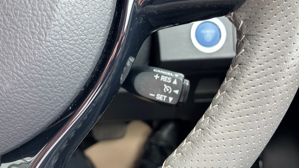 Toyota Yaris 1.5 Hybrid Design 5dr CVT Hybrid Hatchback - Image 37