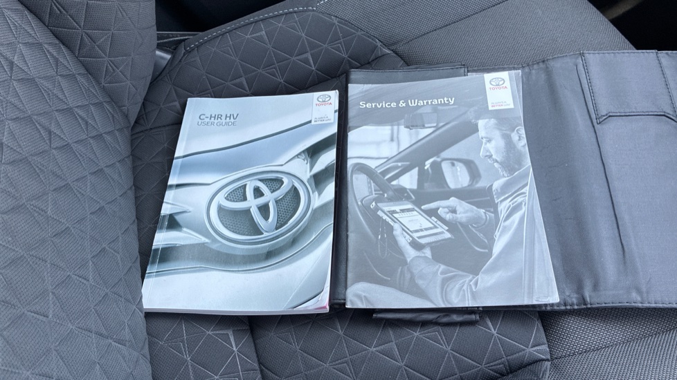 Toyota C-HR 1.8 Hybrid Design 5dr CVT Hybrid Hatchback - Image 27