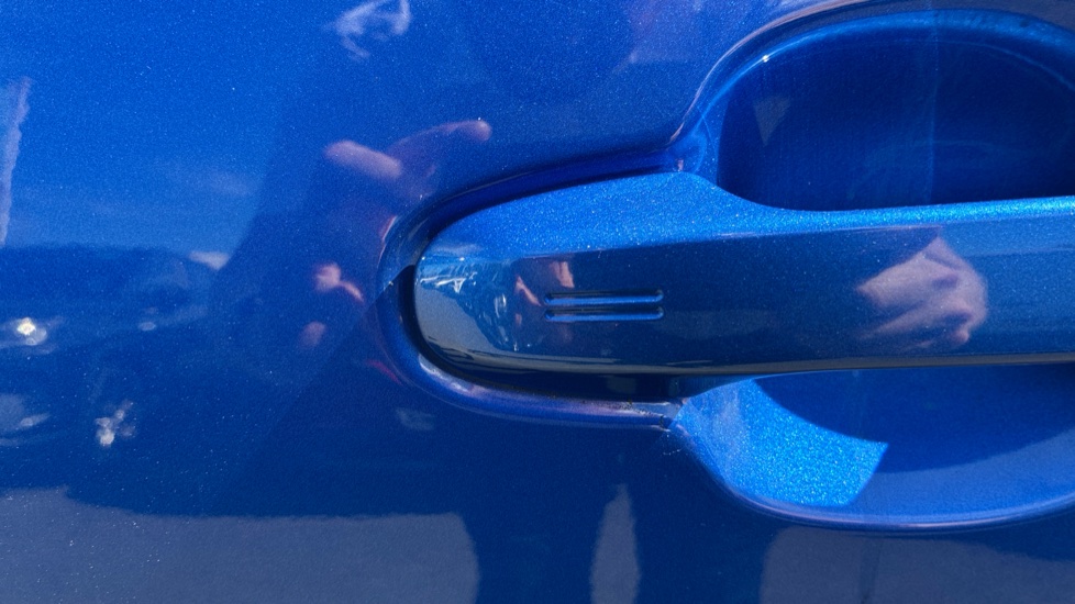Toyota C-HR 1.8 Hybrid Design 5dr CVT Hybrid Hatchback - Image 38