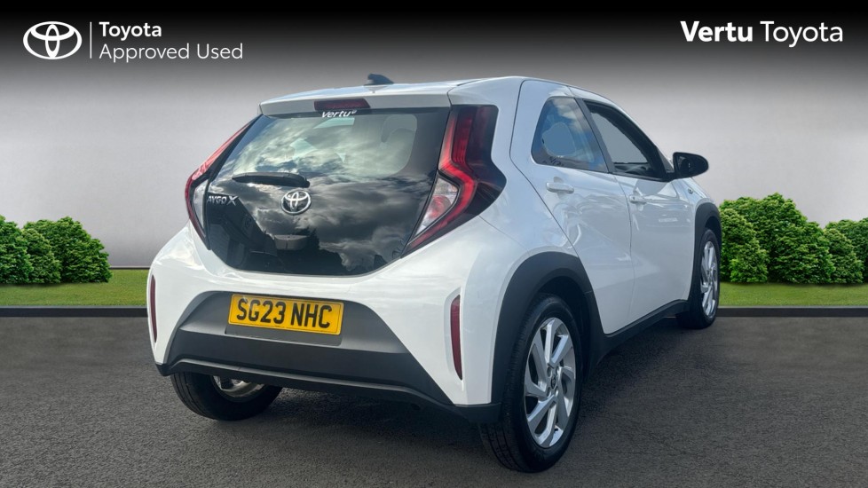 Toyota Aygo X 1.0 VVT-i Pure 5dr Petrol Hatchback - Image 2