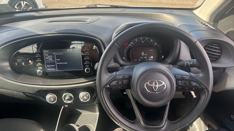 Toyota Aygo X 1.0 VVT-i Pure 5dr Petrol Hatchback - Image 6