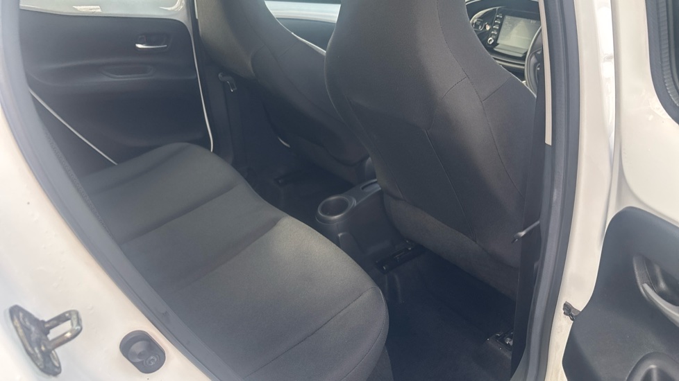 Toyota Aygo X 1.0 VVT-i Pure 5dr Petrol Hatchback - Image 8