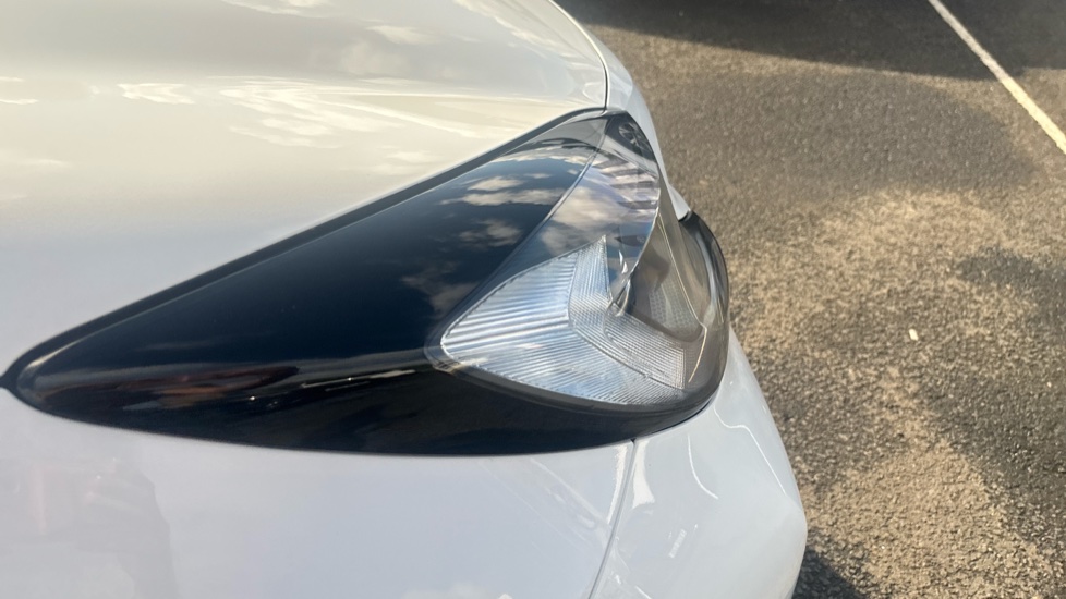 Toyota Aygo X 1.0 VVT-i Pure 5dr Petrol Hatchback - Image 20