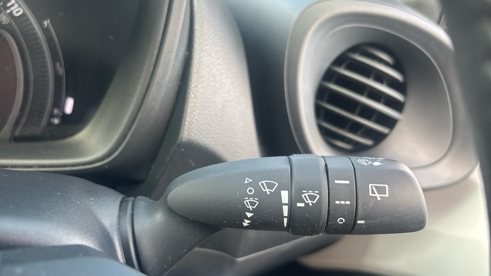 Toyota Aygo X 1.0 VVT-i Pure 5dr Petrol Hatchback - Image 36