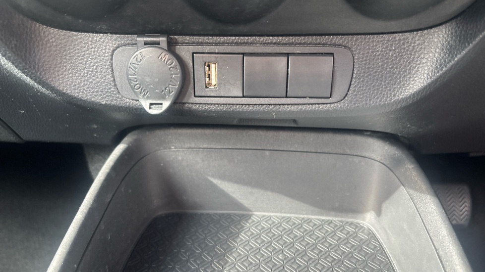 Toyota Aygo X 1.0 VVT-i Pure 5dr Petrol Hatchback - Image 42