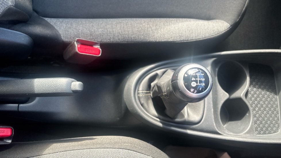 Toyota Aygo X 1.0 VVT-i Pure 5dr Petrol Hatchback - Image 43