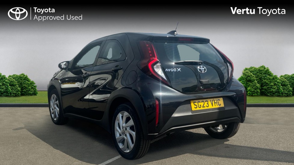 Toyota Aygo X 1.0 VVT-i Pure 5dr Auto Petrol Hatchback - Image 4