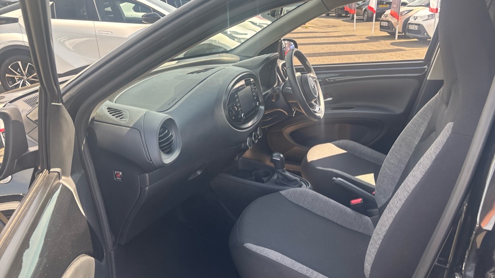 Toyota Aygo X 1.0 VVT-i Pure 5dr Auto Petrol Hatchback - Image 5
