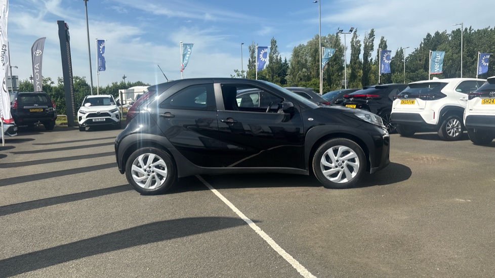 Toyota Aygo X 1.0 VVT-i Pure 5dr Auto Petrol Hatchback - Image 23