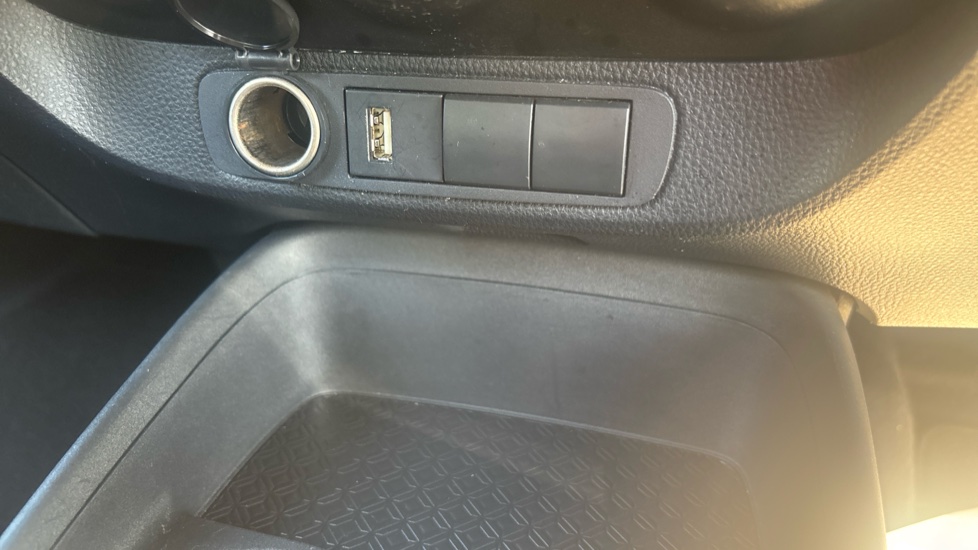 Toyota Aygo X 1.0 VVT-i Pure 5dr Auto Petrol Hatchback - Image 36