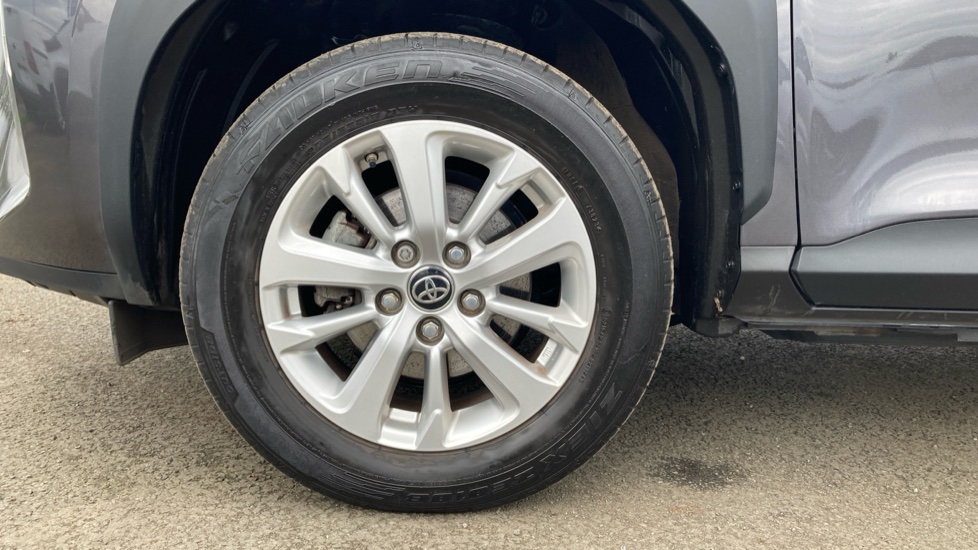 Toyota Yaris Cross 1.5 Hybrid Icon 5dr CVT Hybrid Estate - Image 25