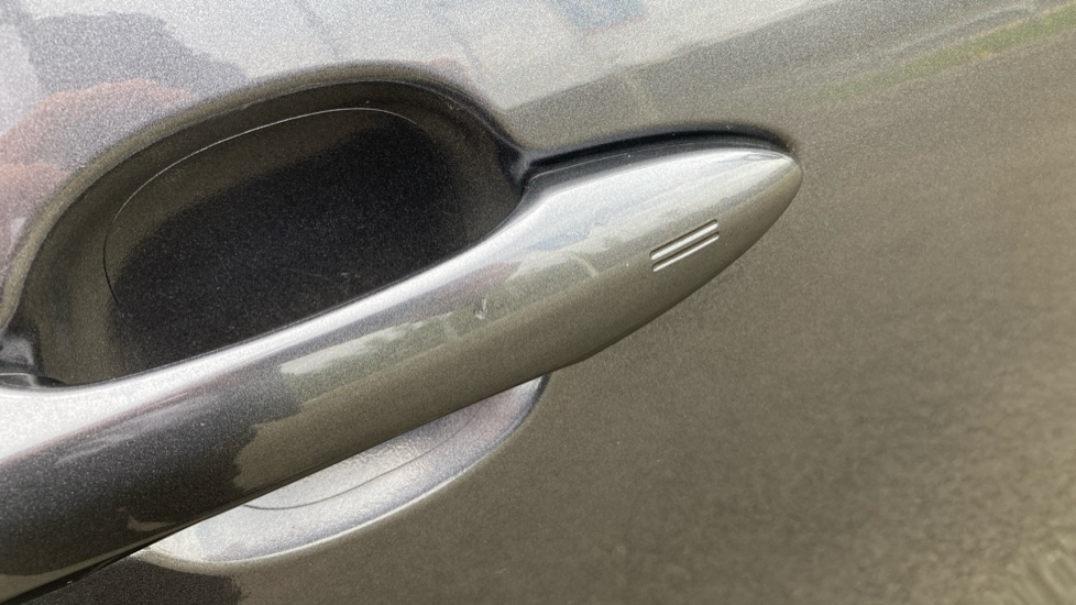 Toyota Yaris Cross 1.5 Hybrid Icon 5dr CVT Hybrid Estate - Image 31