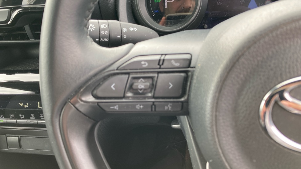 Toyota Yaris Cross 1.5 Hybrid Icon 5dr CVT Hybrid Estate - Image 46