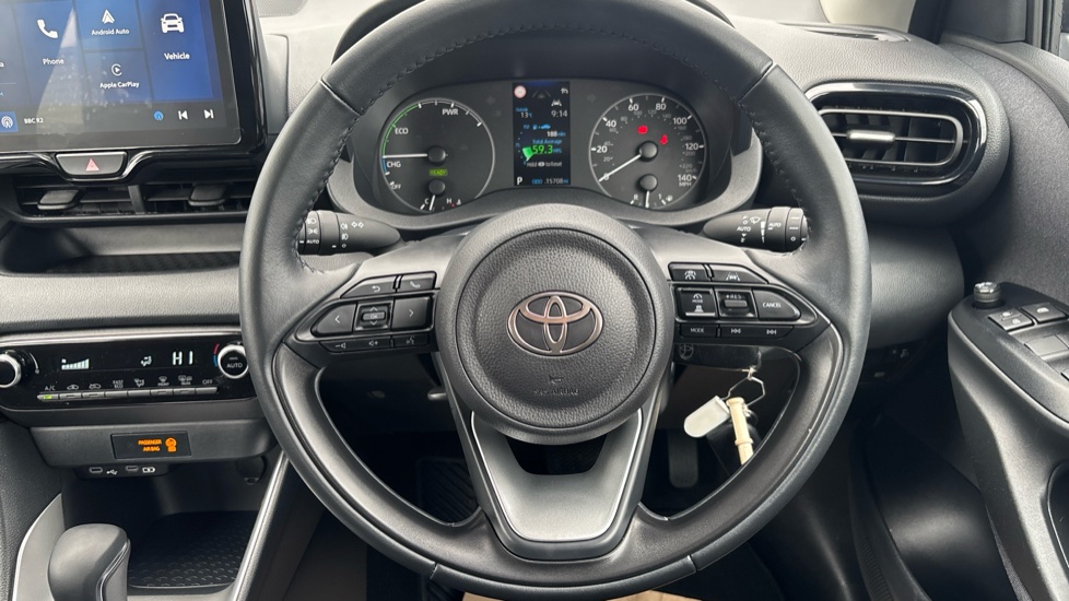 Toyota Yaris 1.5 Hybrid Icon 5dr CVT Hybrid Hatchback - Image 10