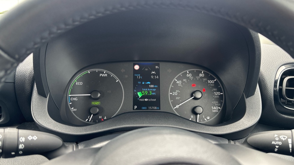 Toyota Yaris 1.5 Hybrid Icon 5dr CVT Hybrid Hatchback - Image 11