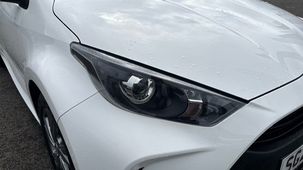 Toyota Yaris 1.5 Hybrid Icon 5dr CVT Hybrid Hatchback - Image 20