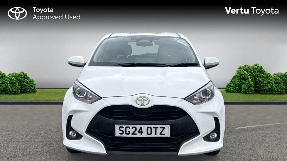 Toyota Yaris 1.5 Hybrid Icon 5dr CVT Hybrid Hatchback - Image 22