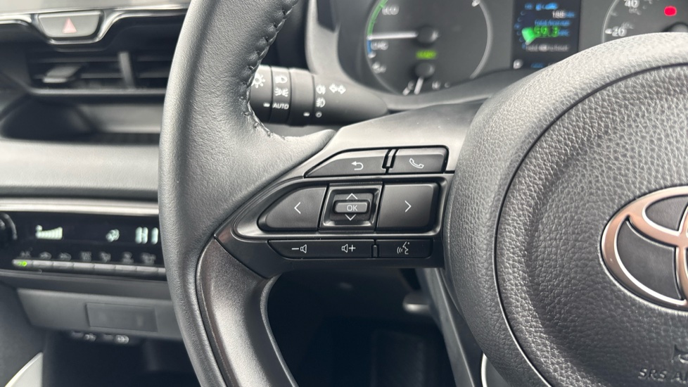 Toyota Yaris 1.5 Hybrid Icon 5dr CVT Hybrid Hatchback - Image 36