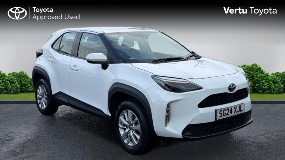 Toyota Yaris Cross 1.5 Hybrid Icon 5dr CVT Hybrid Estate - Image 1