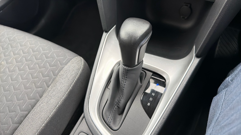 Toyota Yaris Cross 1.5 Hybrid Icon 5dr CVT Hybrid Estate - Image 41