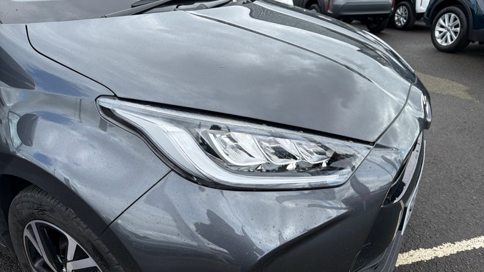 Toyota Yaris 1.5 Hybrid Design 5dr CVT Hybrid Hatchback - Image 20