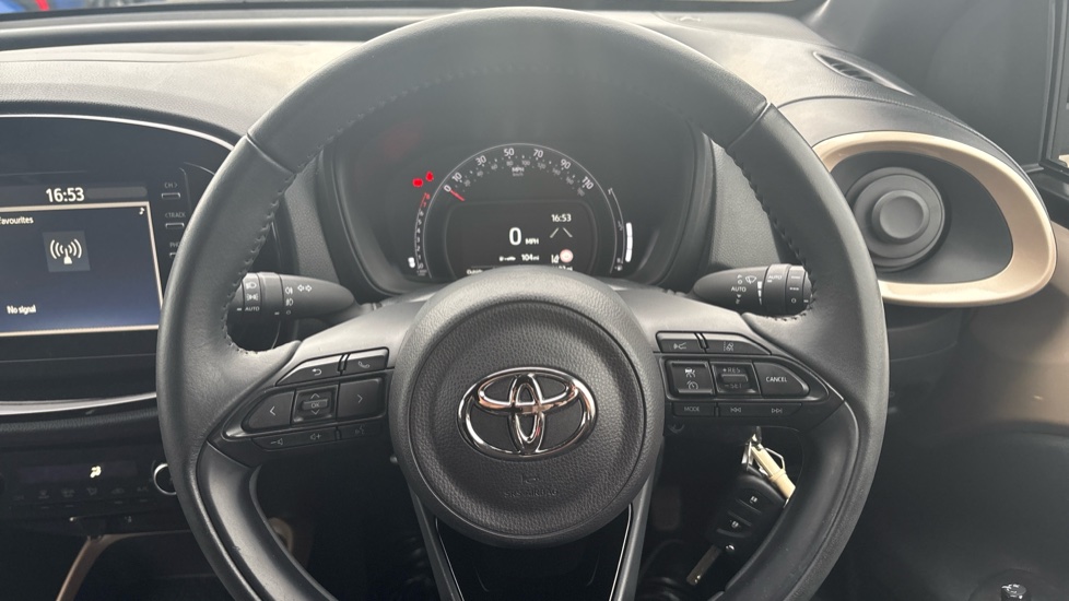 Toyota Aygo X 1.0 VVT-i Edge 5dr Petrol Hatchback - Image 10