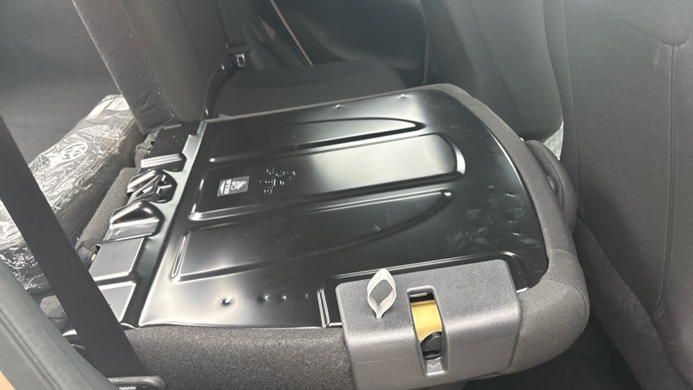 Toyota Aygo X 1.0 VVT-i Edge 5dr Petrol Hatchback - Image 18