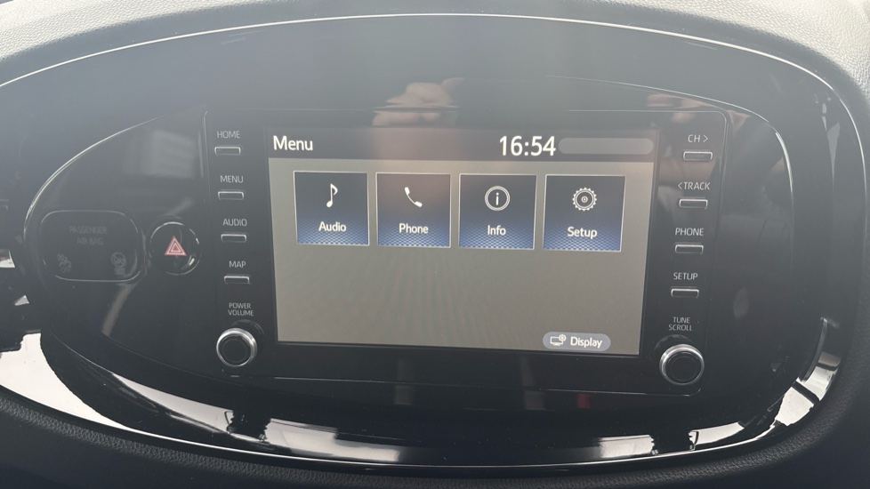 Toyota Aygo X 1.0 VVT-i Edge 5dr Petrol Hatchback - Image 33