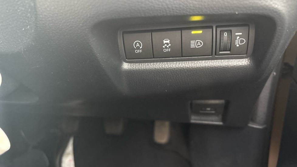 Toyota Aygo X 1.0 VVT-i Edge 5dr Petrol Hatchback - Image 46