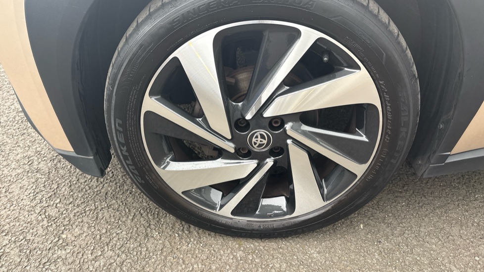 Toyota Aygo X 1.0 VVT-i Edge 5dr Petrol Hatchback - Image 52