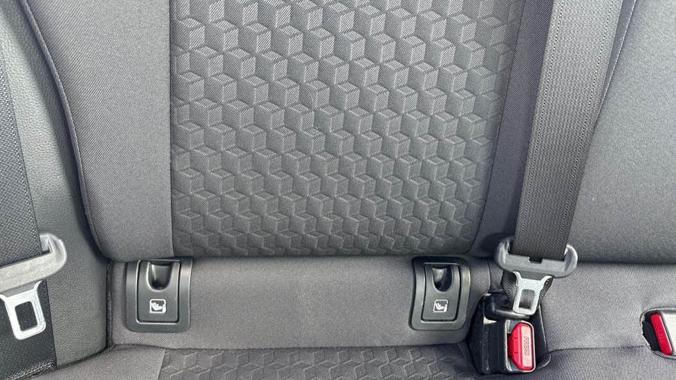 Toyota Yaris 1.5 Hybrid Icon 5dr CVT Hybrid Hatchback - Image 14
