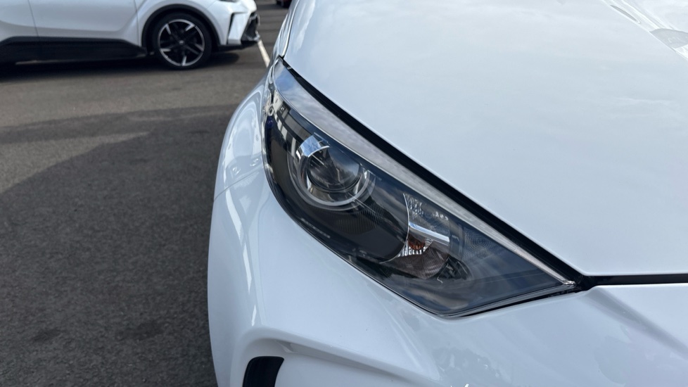 Toyota Yaris 1.5 Hybrid Icon 5dr CVT Hybrid Hatchback - Image 20