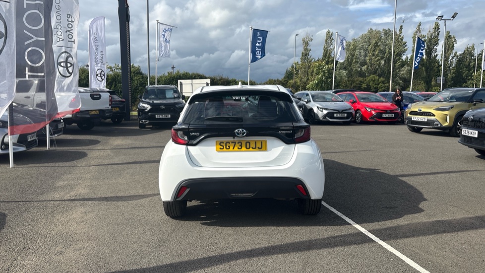 Toyota Yaris 1.5 Hybrid Icon 5dr CVT Hybrid Hatchback - Image 26
