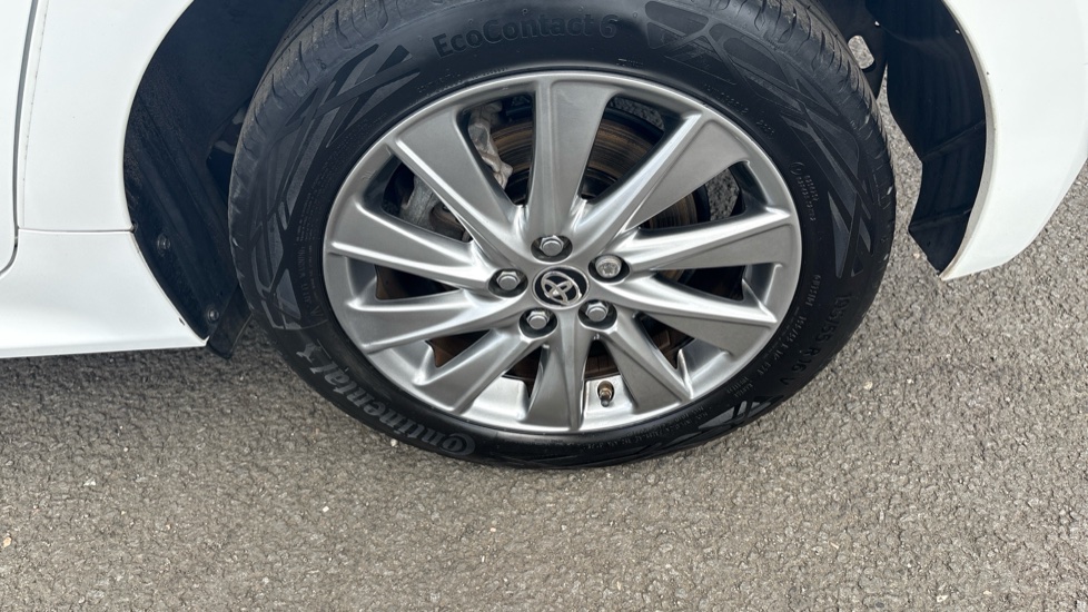 Toyota Yaris 1.5 Hybrid Icon 5dr CVT Hybrid Hatchback - Image 49