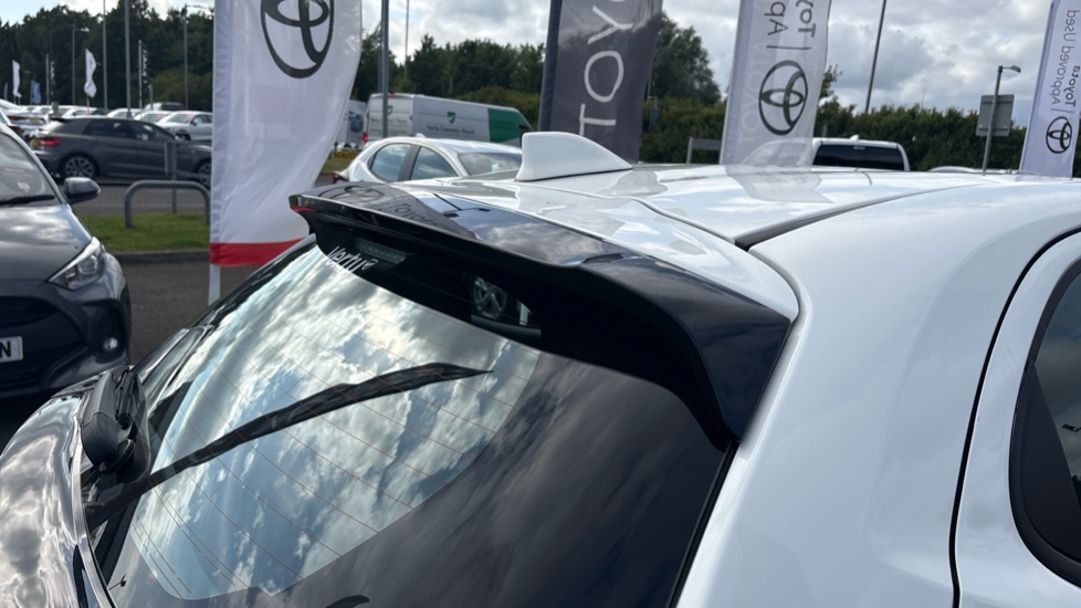 Toyota Yaris 1.5 Hybrid Icon 5dr CVT Hybrid Hatchback - Image 51