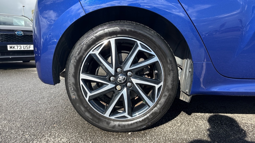 Toyota Yaris 1.5 Hybrid Design 5dr CVT Hybrid Hatchback - Image 25