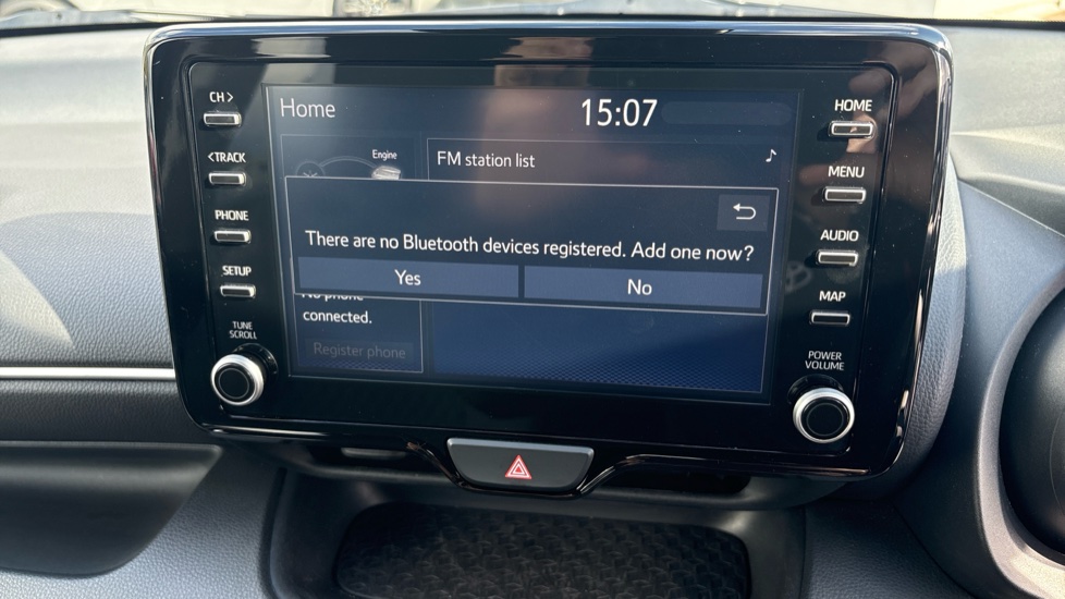 Toyota Yaris 1.5 Hybrid Design 5dr CVT Hybrid Hatchback - Image 31