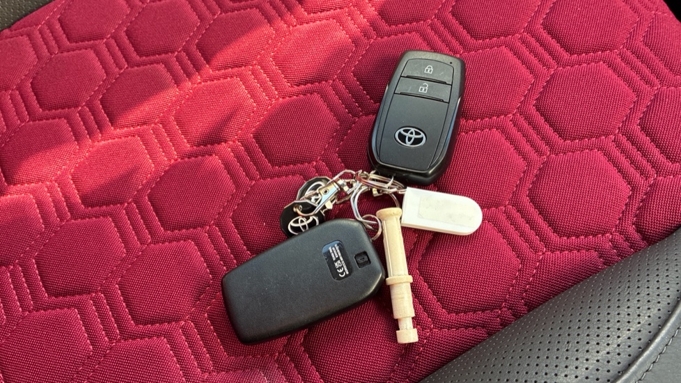 Toyota Aygo X 1.0 VVT-i Undercover 5dr Petrol Hatchback - Image 28