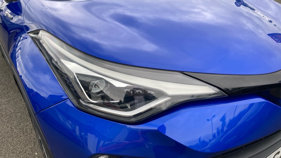 Toyota C-HR 1.8 Hybrid Dynamic 5dr CVT Hybrid Hatchback - Image 20