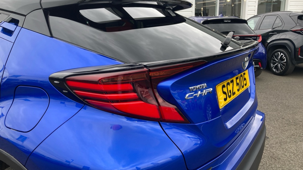 Toyota C-HR 1.8 Hybrid Dynamic 5dr CVT Hybrid Hatchback - Image 21
