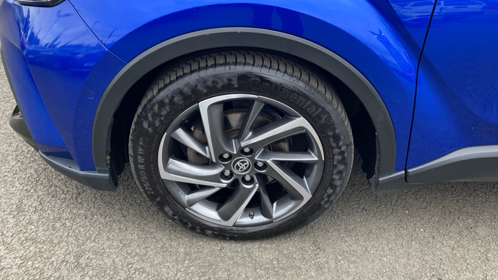 Toyota C-HR 1.8 Hybrid Dynamic 5dr CVT Hybrid Hatchback - Image 30