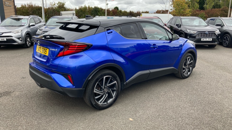 Toyota C-HR 1.8 Hybrid Dynamic 5dr CVT Hybrid Hatchback - Image 35