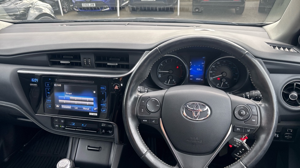 Toyota Auris 1.2T Icon Tech TSS 5dr Petrol Hatchback - Image 7