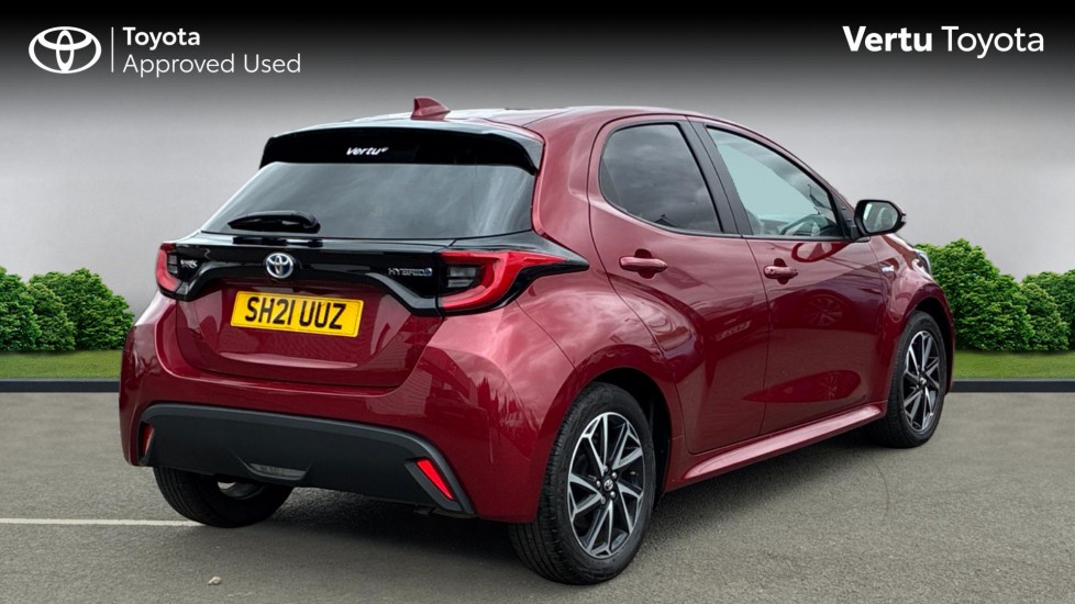Toyota Yaris 1.5 Hybrid Design 5dr CVT Hybrid Hatchback - Image 2