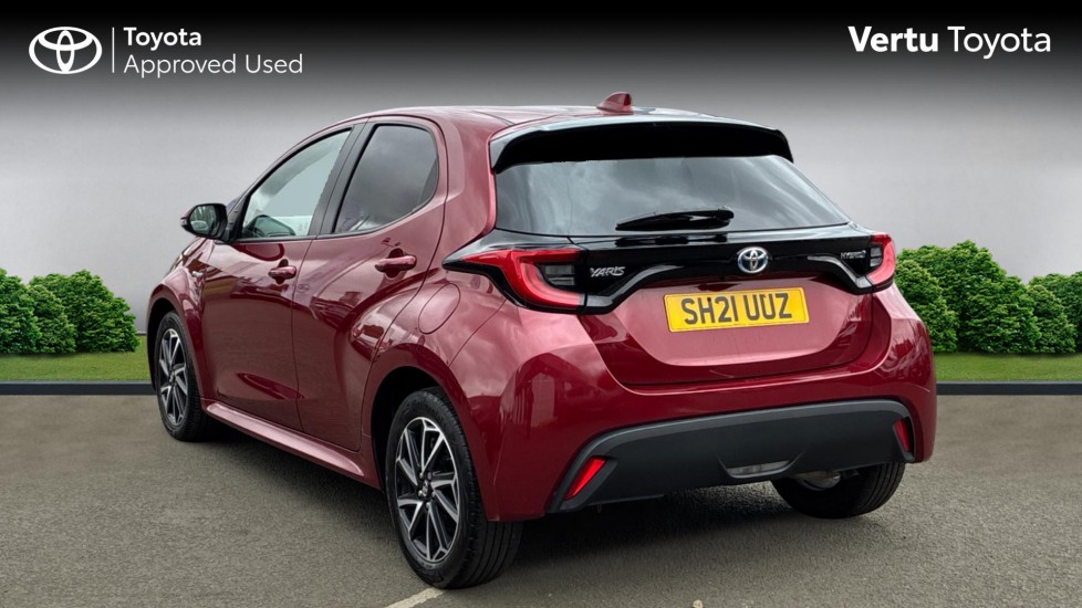 Toyota Yaris 1.5 Hybrid Design 5dr CVT Hybrid Hatchback - Image 4