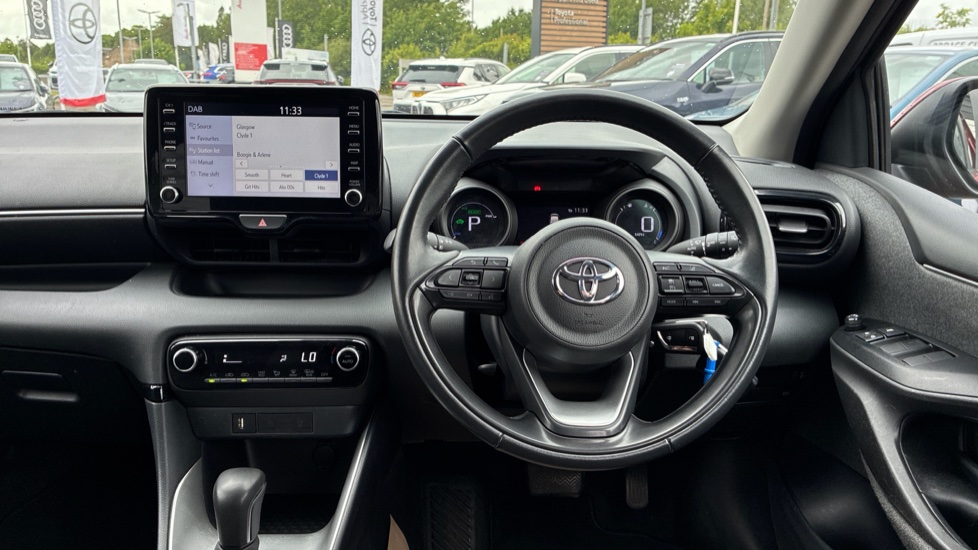 Toyota Yaris 1.5 Hybrid Design 5dr CVT Hybrid Hatchback - Image 7