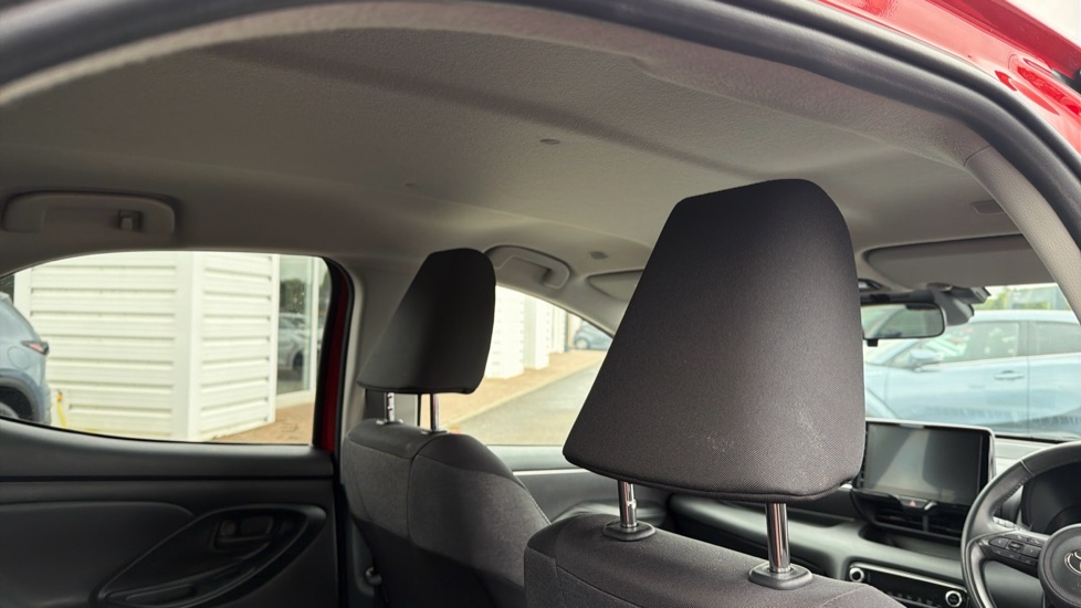 Toyota Yaris 1.5 Hybrid Design 5dr CVT Hybrid Hatchback - Image 19